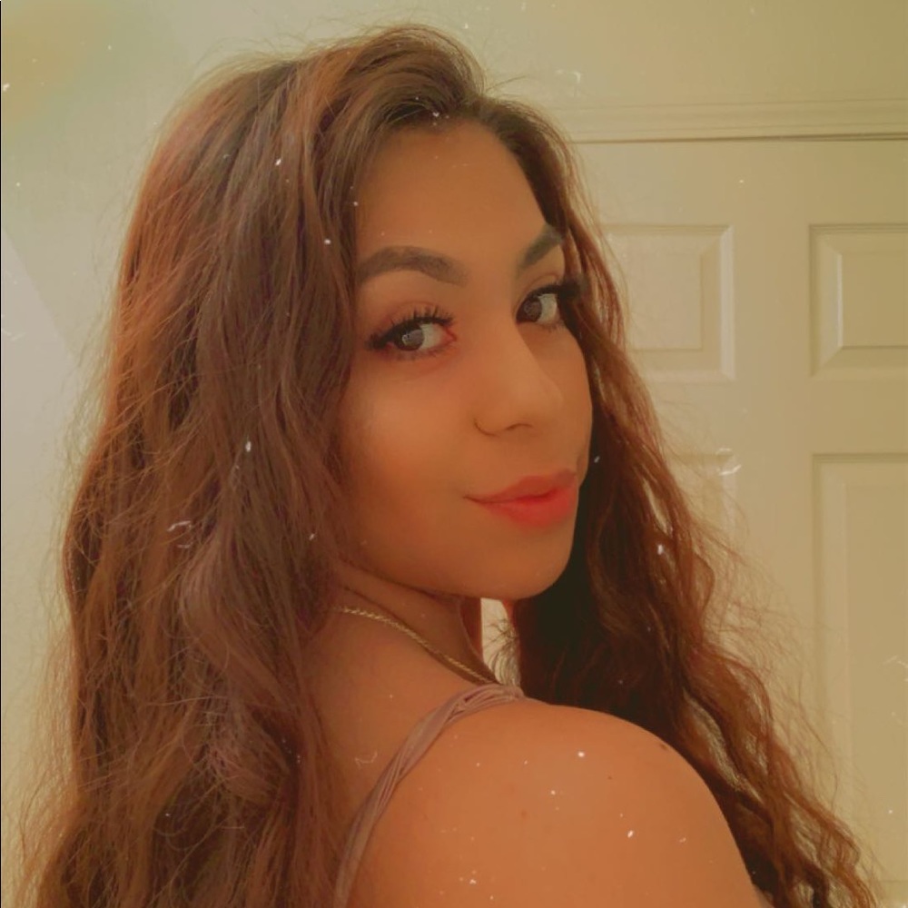 Meet your Posher, Kimberly